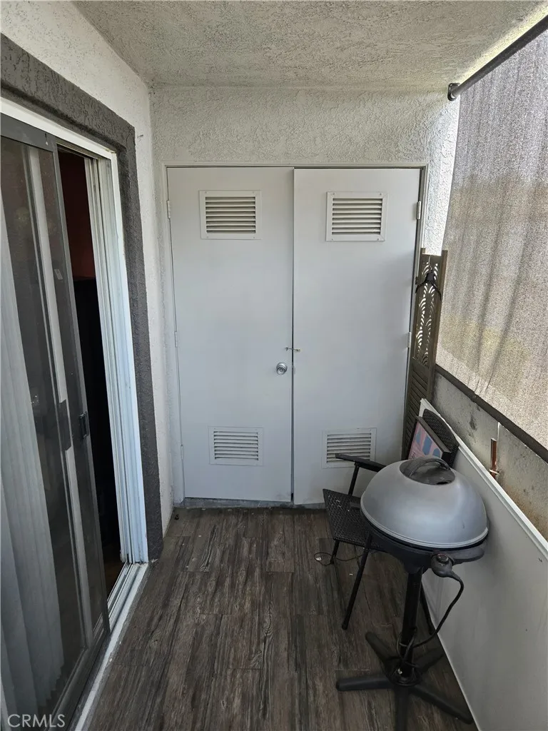 16377 Lakeshore Drive ##5C Lake Elsinore, CA 92530