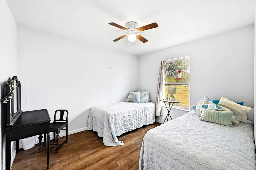 311 Salt Lake Road Luling, TX 78648
