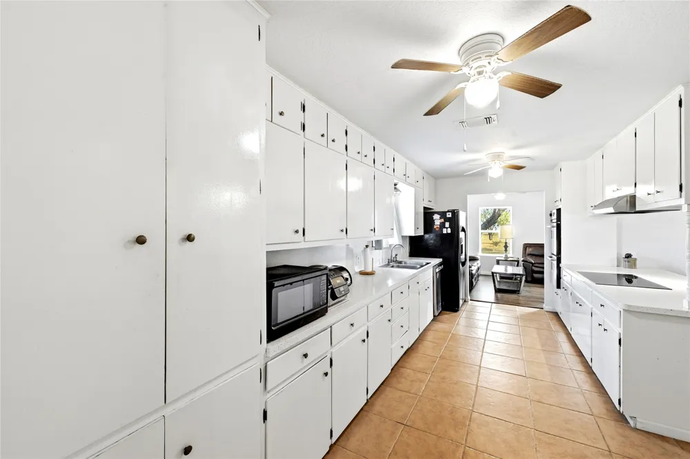 311 Salt Lake Road Luling, TX 78648