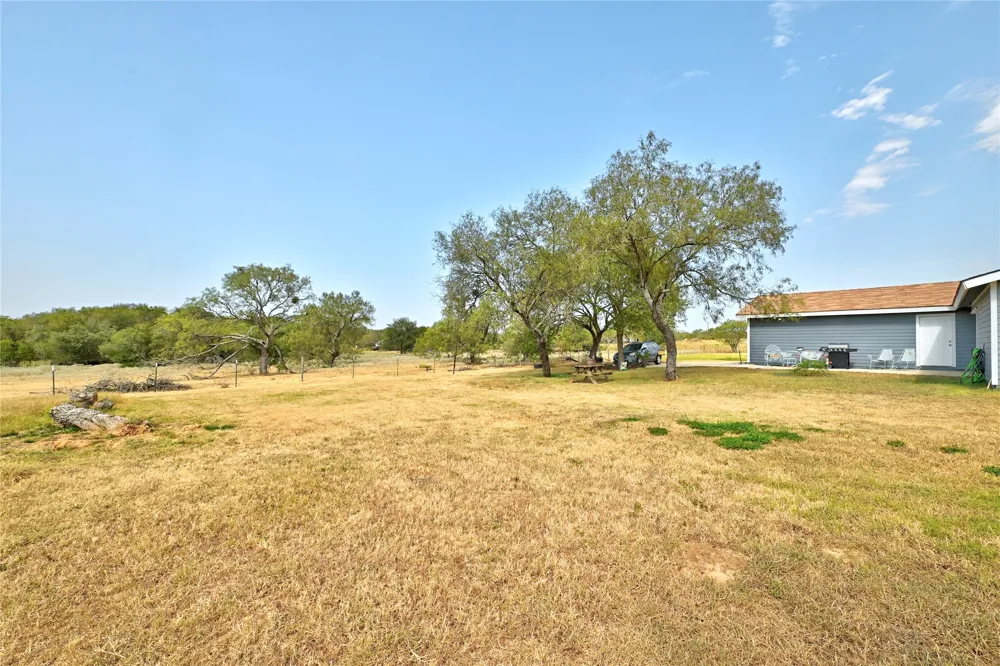 311 Salt Lake Road Luling, TX 78648