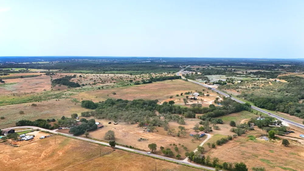 311 Salt Lake Road Luling, TX 78648