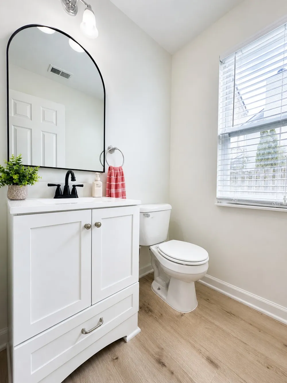 7141 Commonwealth Cir Nashville, TN 37221