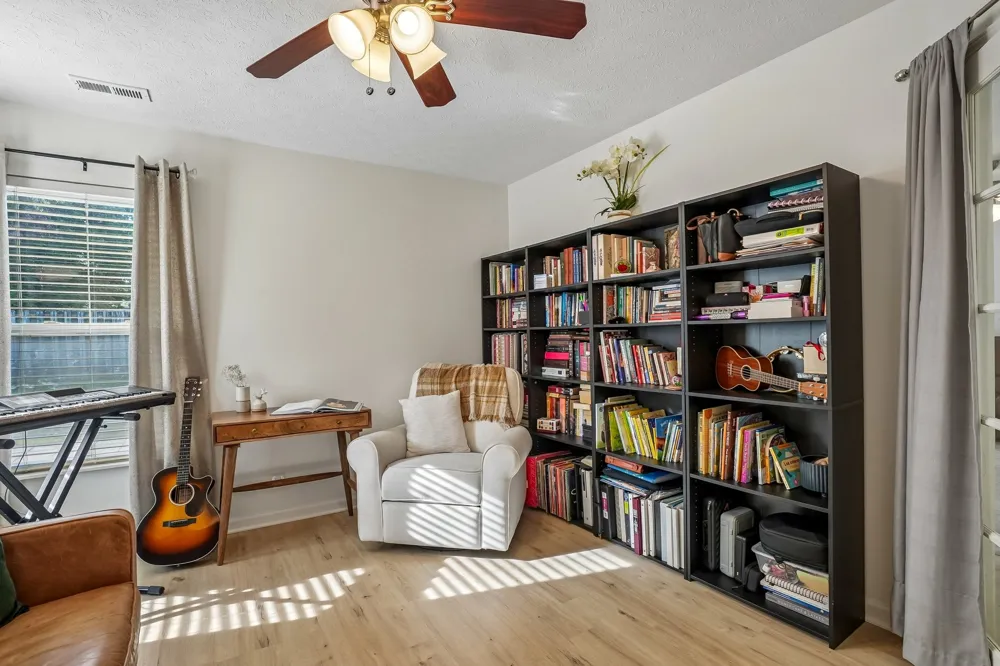 7141 Commonwealth Cir Nashville, TN 37221