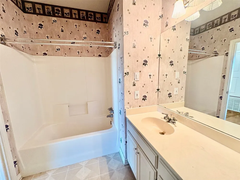 205 Woodside Court Corsicana, TX 75109