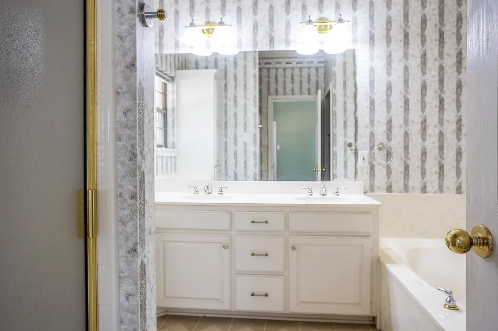 205 Woodside Court Corsicana, TX 75109
