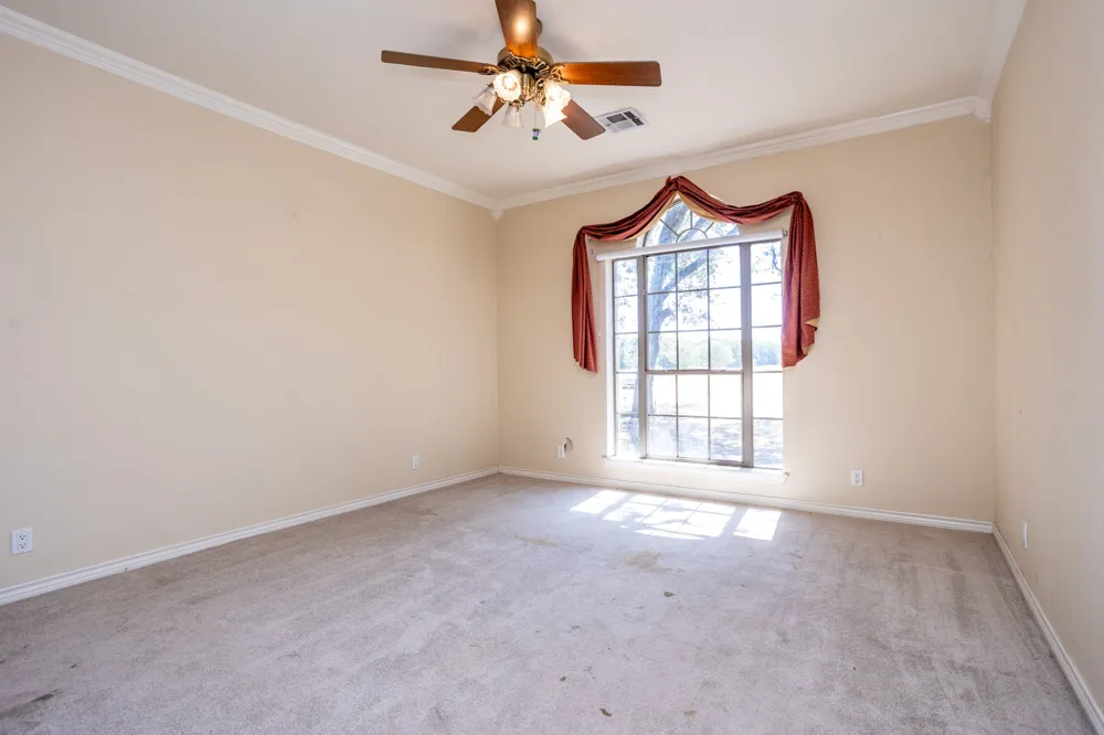 205 Woodside Court Corsicana, TX 75109
