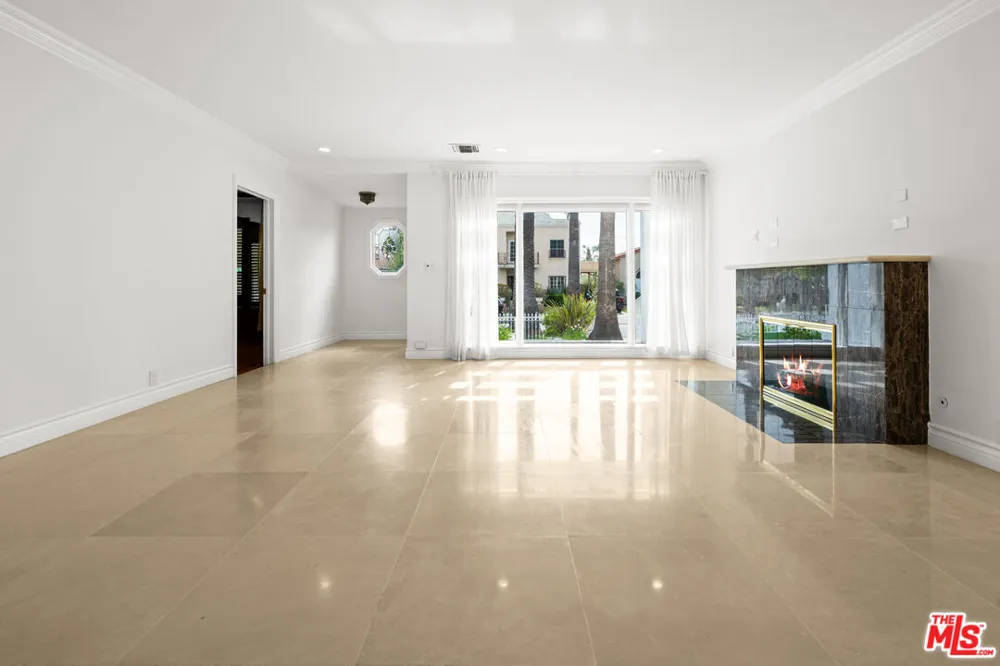225 S Palm Drive Beverly Hills, CA 90212