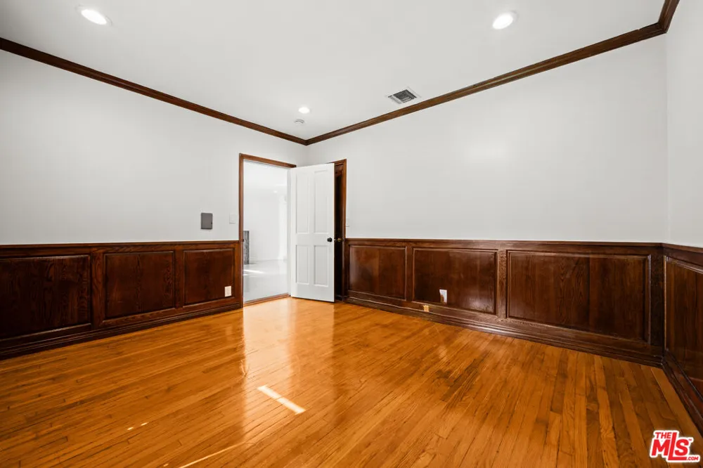 225 S Palm Drive Beverly Hills, CA 90212