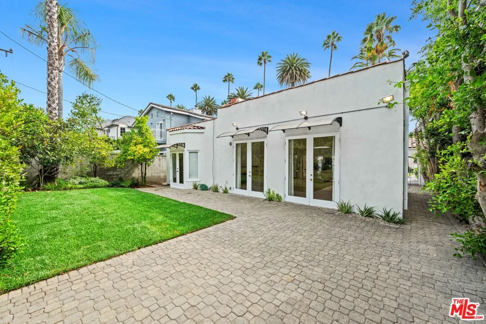 225 S Palm Drive Beverly Hills, CA 90212