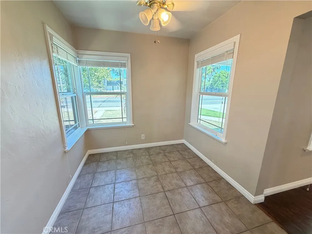 6033 Brockton Riverside, CA 92506