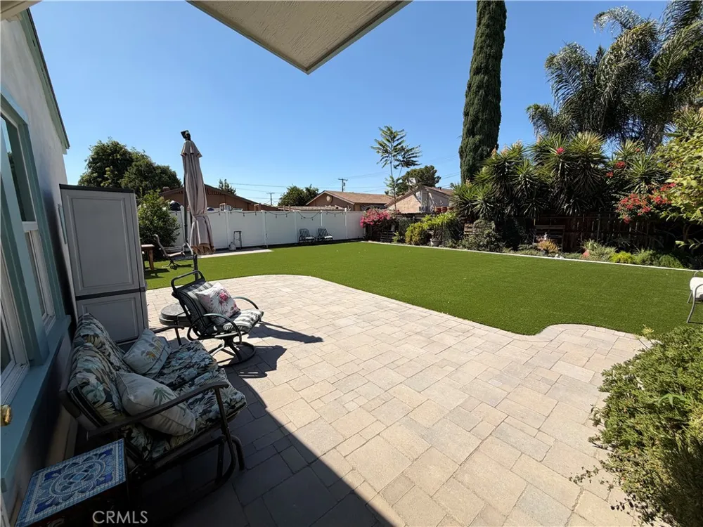 6033 Brockton Riverside, CA 92506
