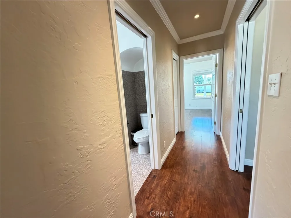 6033 Brockton Riverside, CA 92506