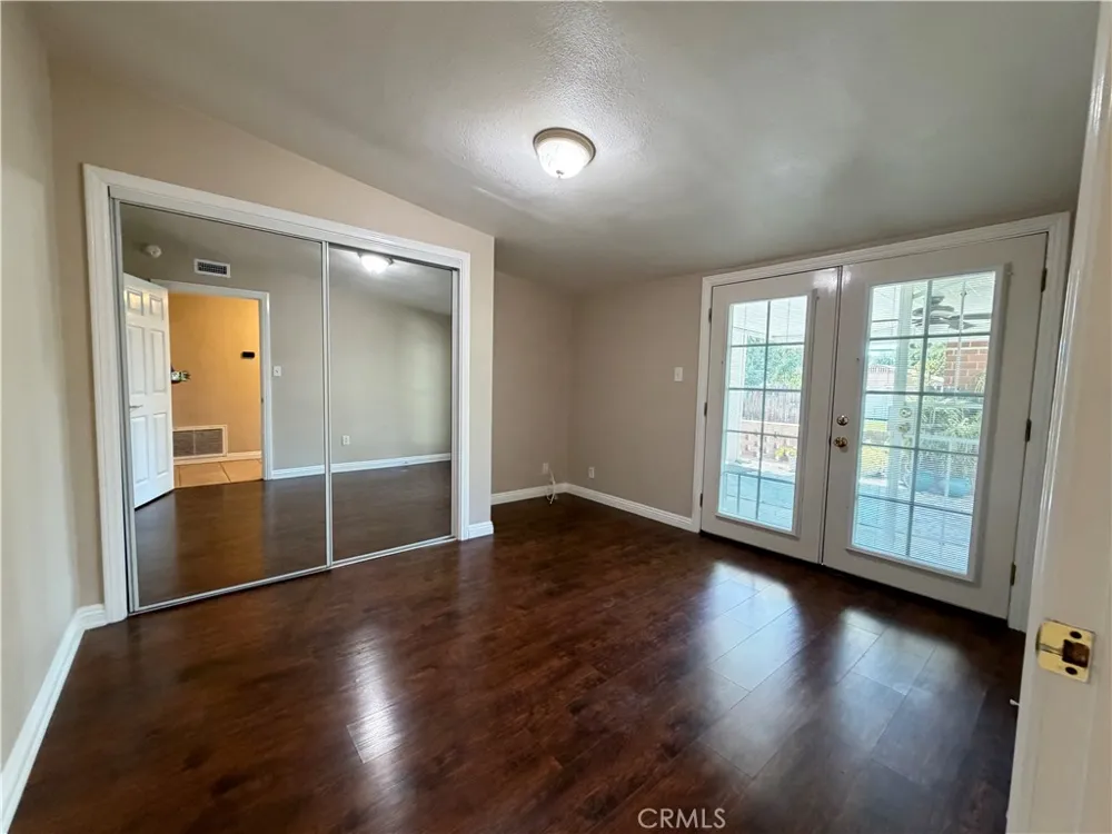 6033 Brockton Riverside, CA 92506