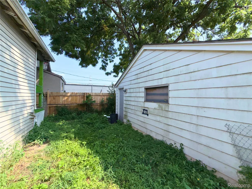 13 Ridge Street Ecorse City, MI 48229