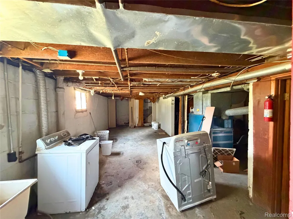 13 Ridge Street Ecorse City, MI 48229