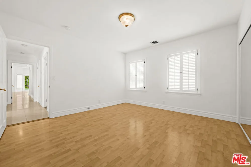 225 S Palm Drive Beverly Hills, CA 90212
