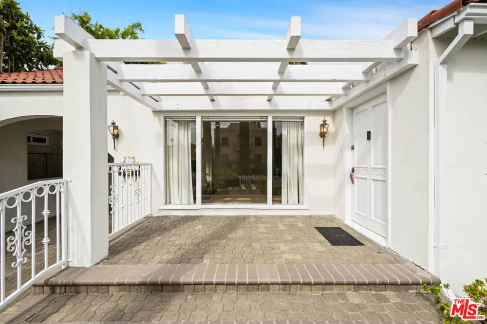 225 S Palm Drive Beverly Hills, CA 90212