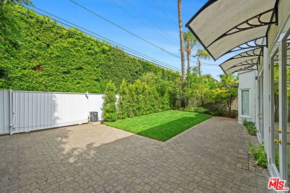 225 S Palm Drive Beverly Hills, CA 90212
