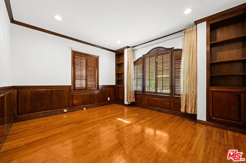 225 S Palm Drive Beverly Hills, CA 90212