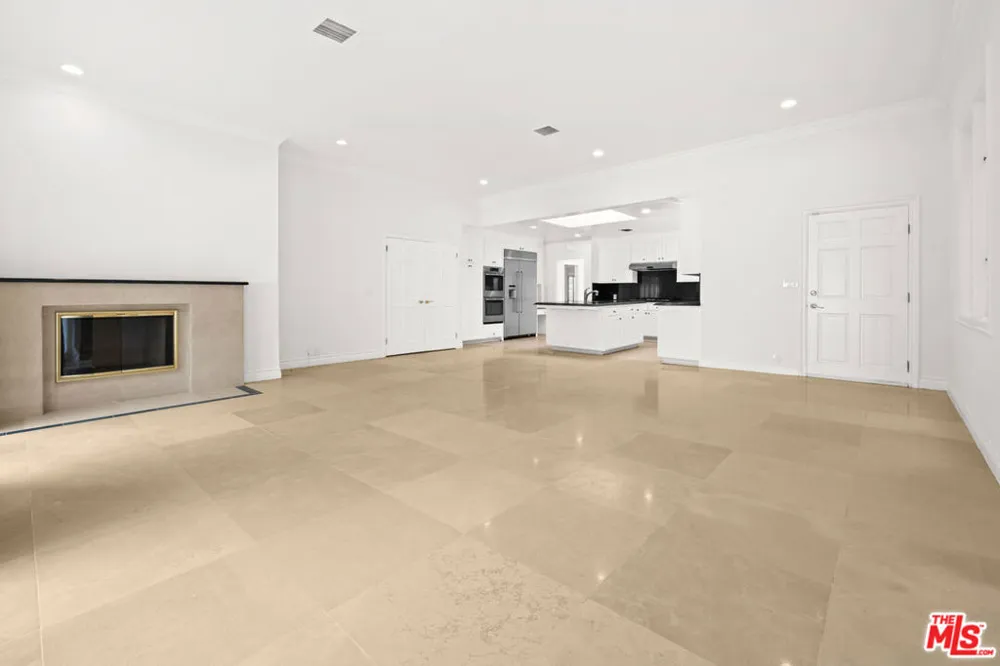 225 S Palm Drive Beverly Hills, CA 90212