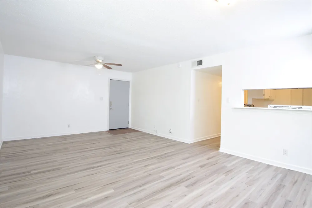 6601 S Zunis Avenue #2302 Tulsa, OK 74136