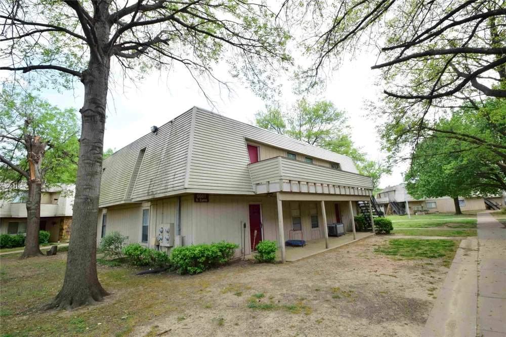 6601 S Zunis Avenue #2302 Tulsa, OK 74136