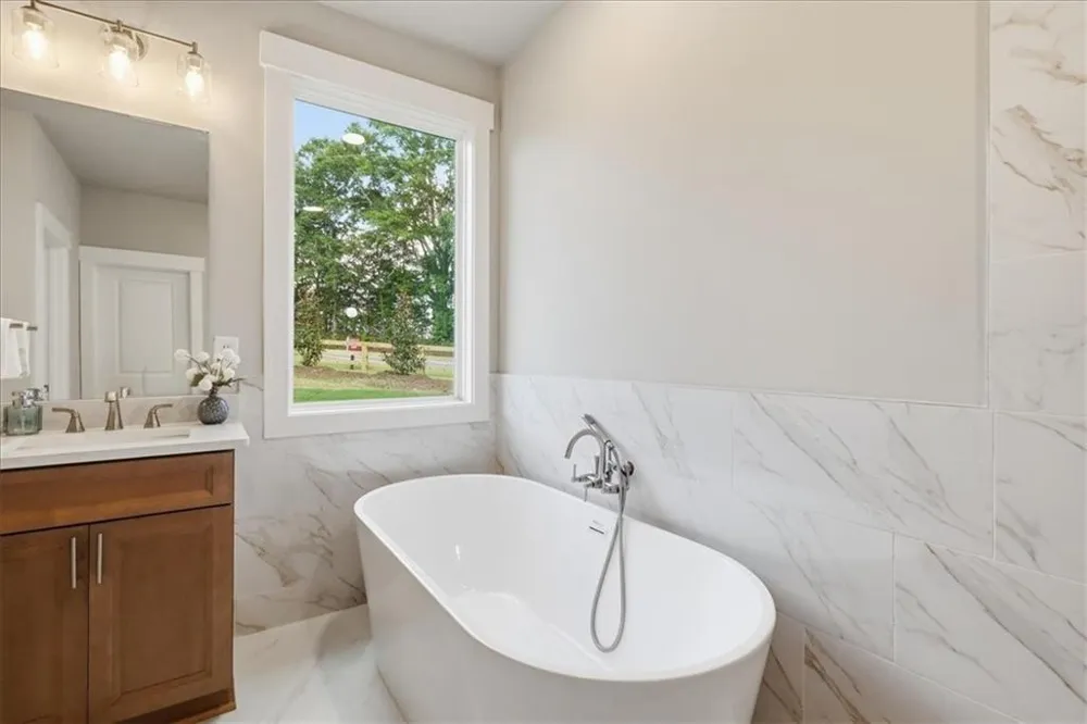 157 Maney Drive Statham, GA 30666
