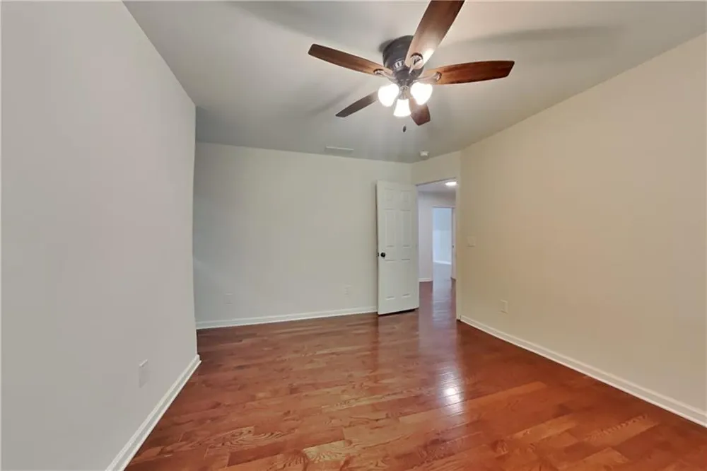1025 Russell Point Suwanee, GA 30024