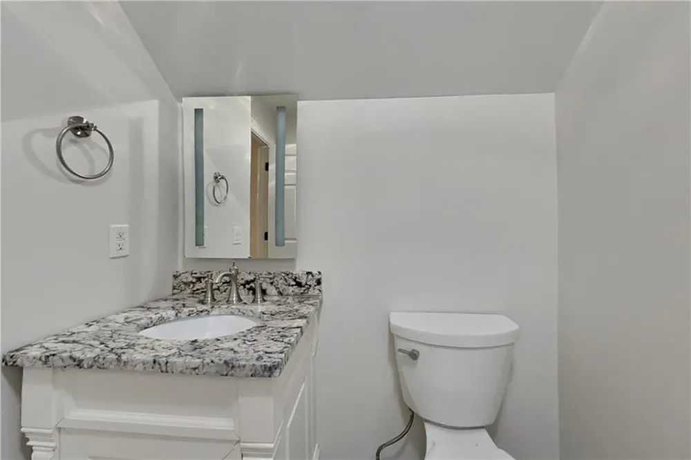 1025 Russell Point Suwanee, GA 30024