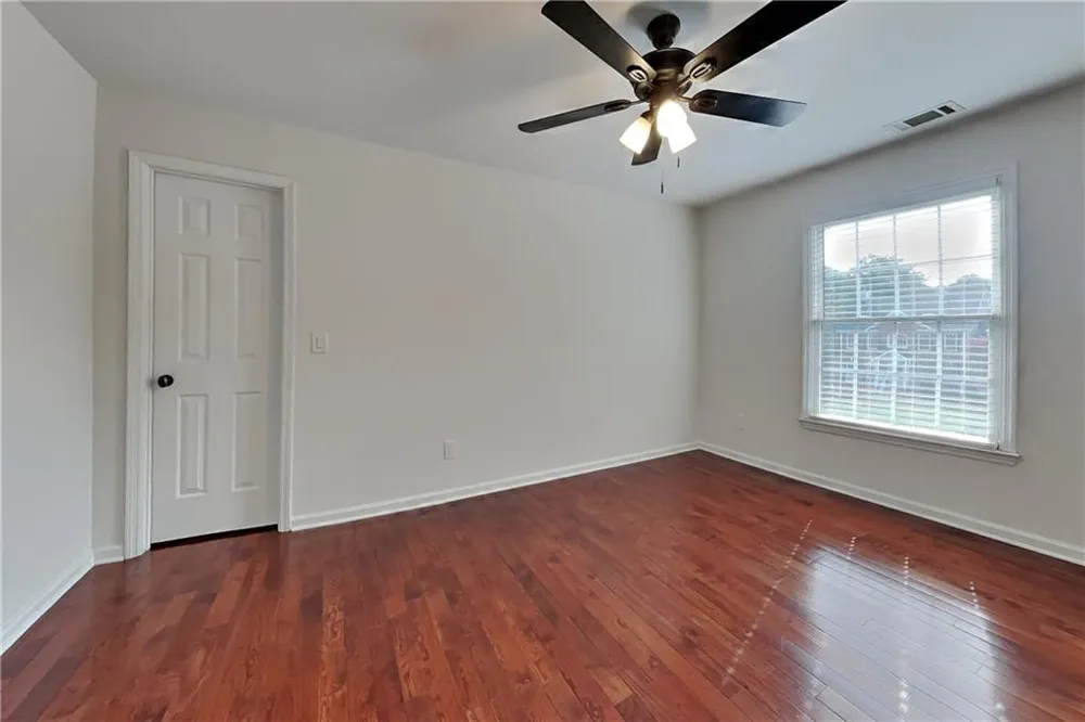 1025 Russell Point Suwanee, GA 30024