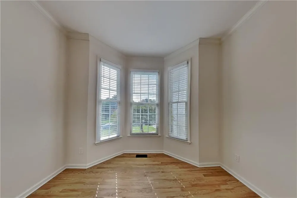 1025 Russell Point Suwanee, GA 30024