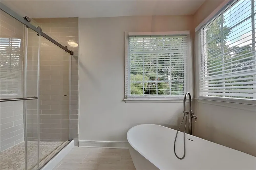 1025 Russell Point Suwanee, GA 30024