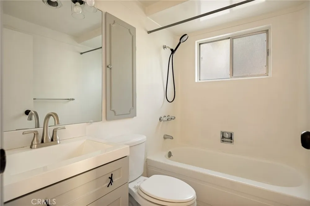 1048 Mercury Crestline, CA 92325