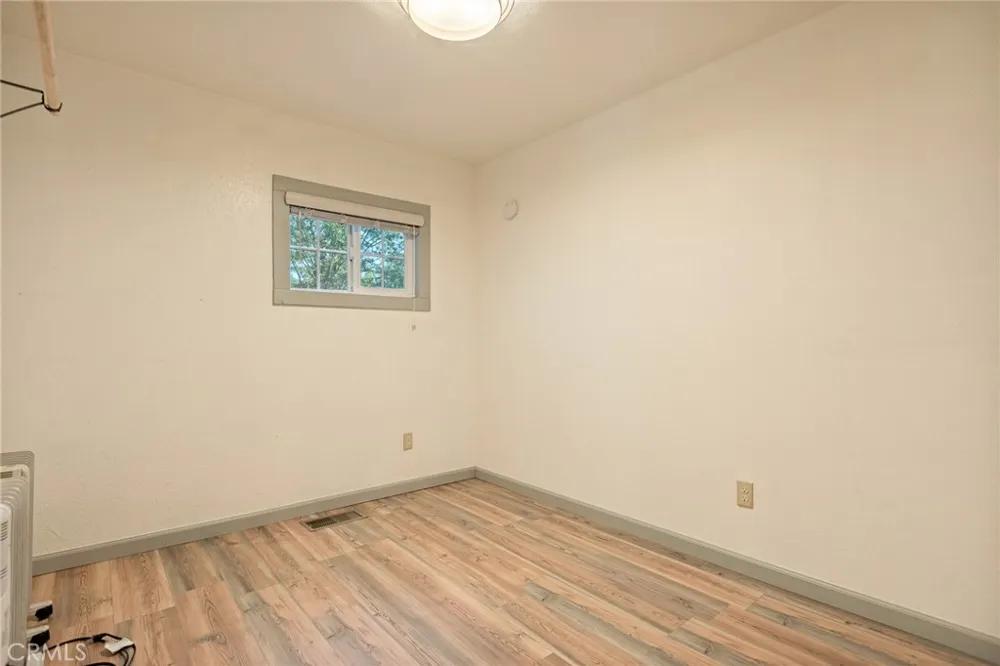 1048 Mercury Crestline, CA 92325