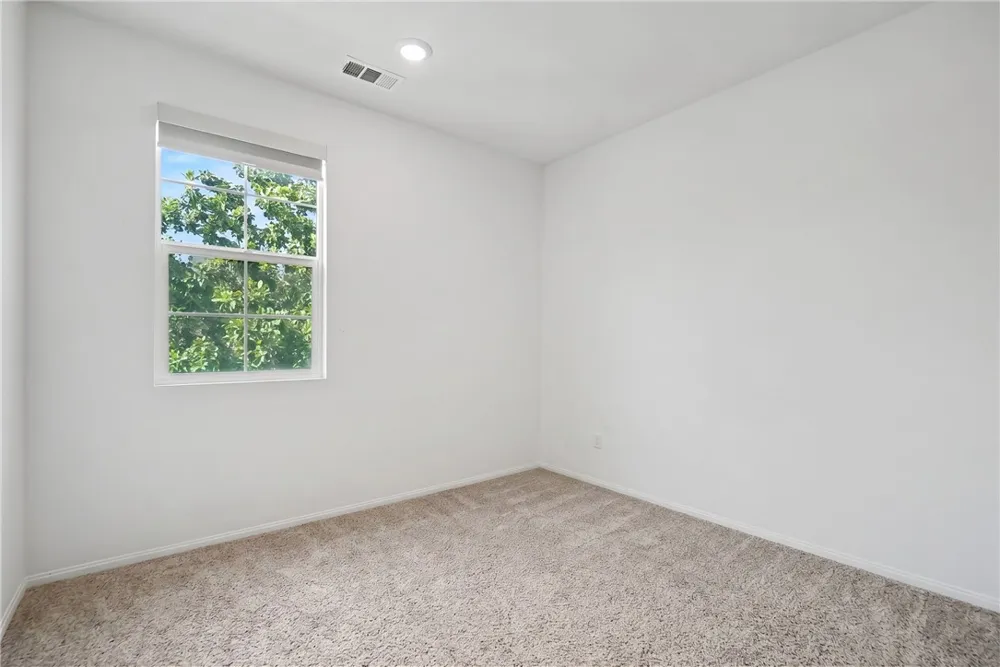 15967 W Preserve Loop Chino, CA 91708