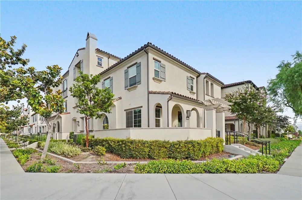 15967 W Preserve Loop Chino, CA 91708