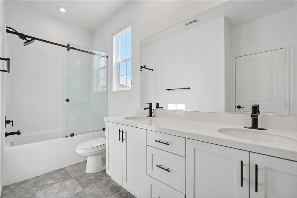 15967 W Preserve Loop Chino, CA 91708