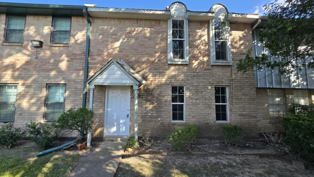 11807 Algonquin Drive Houston, TX 77089