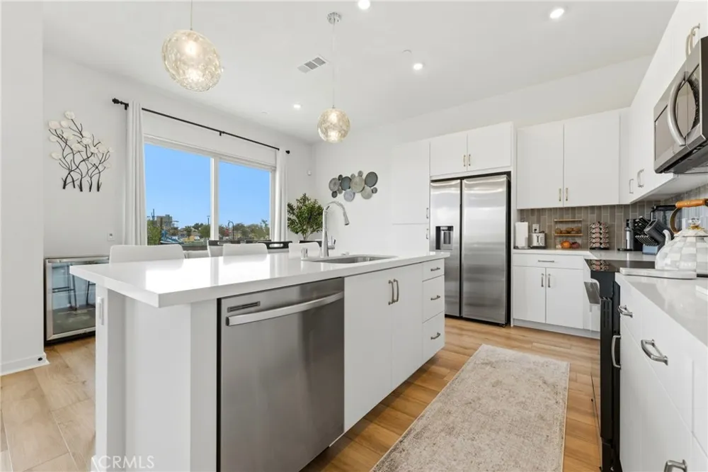 3247 E. Moonstone Drive Ontario, CA 91761