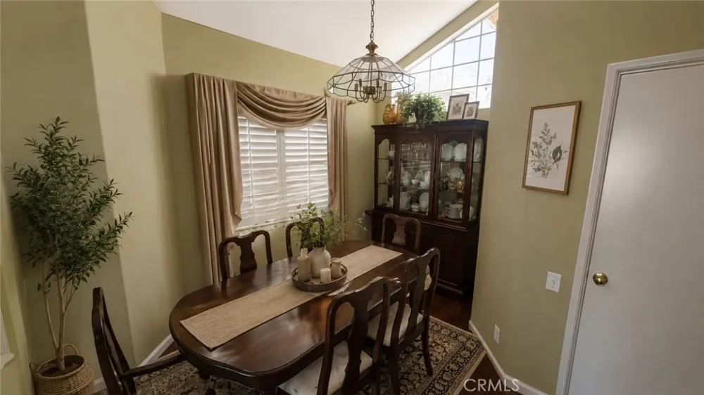 7814 Aberdeen Highland, CA 92346