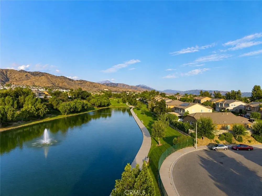 7814 Aberdeen Highland, CA 92346