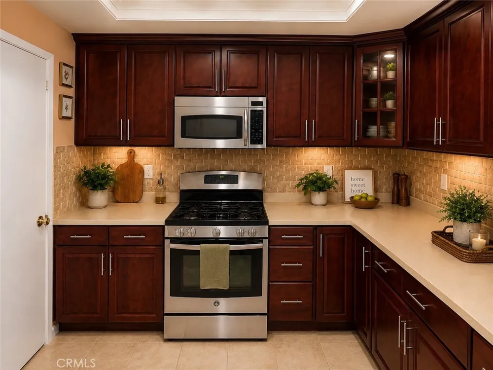7814 Aberdeen Highland, CA 92346