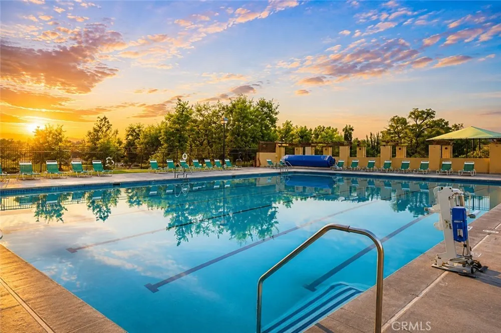 7814 Aberdeen Highland, CA 92346