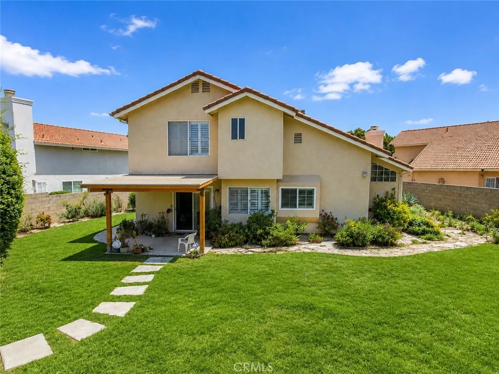 7814 Aberdeen Highland, CA 92346