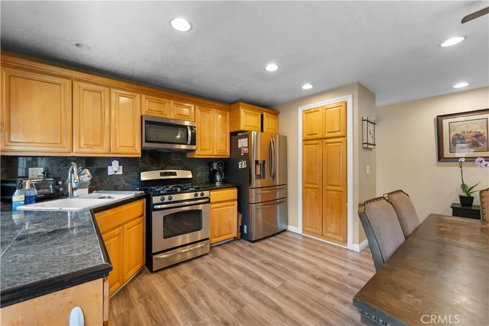 11019 Bluejay Santa Fe Springs, CA 90670