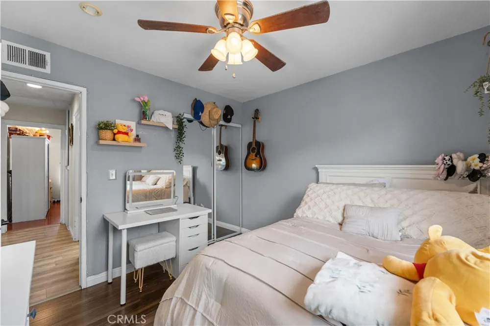 11019 Bluejay Santa Fe Springs, CA 90670