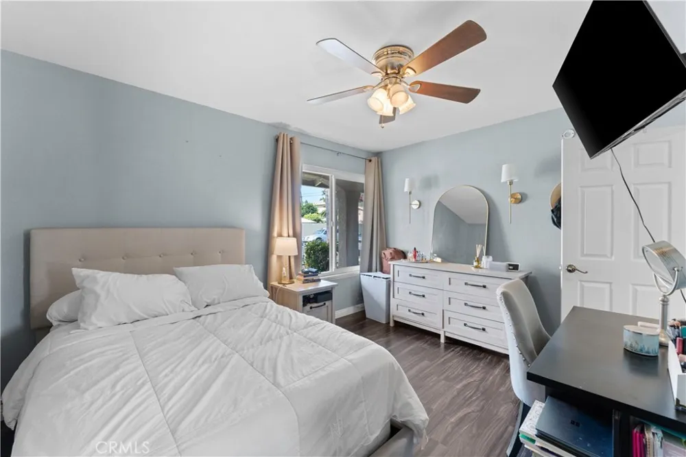 11019 Bluejay Santa Fe Springs, CA 90670