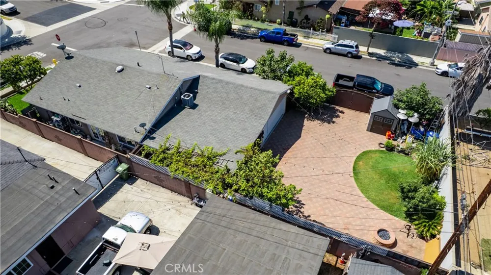 11019 Bluejay Santa Fe Springs, CA 90670