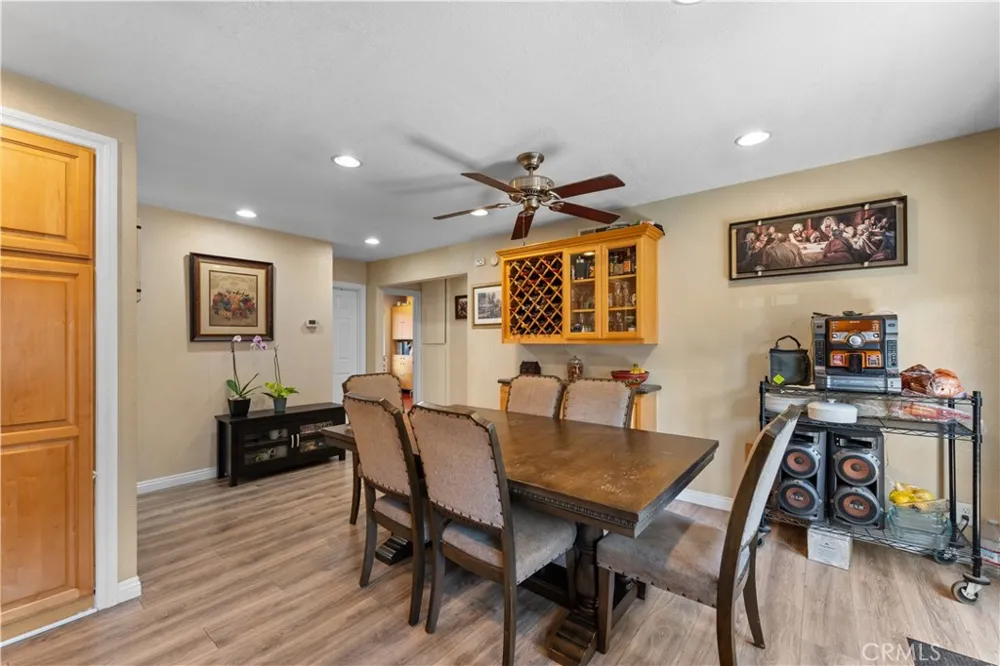 11019 Bluejay Santa Fe Springs, CA 90670