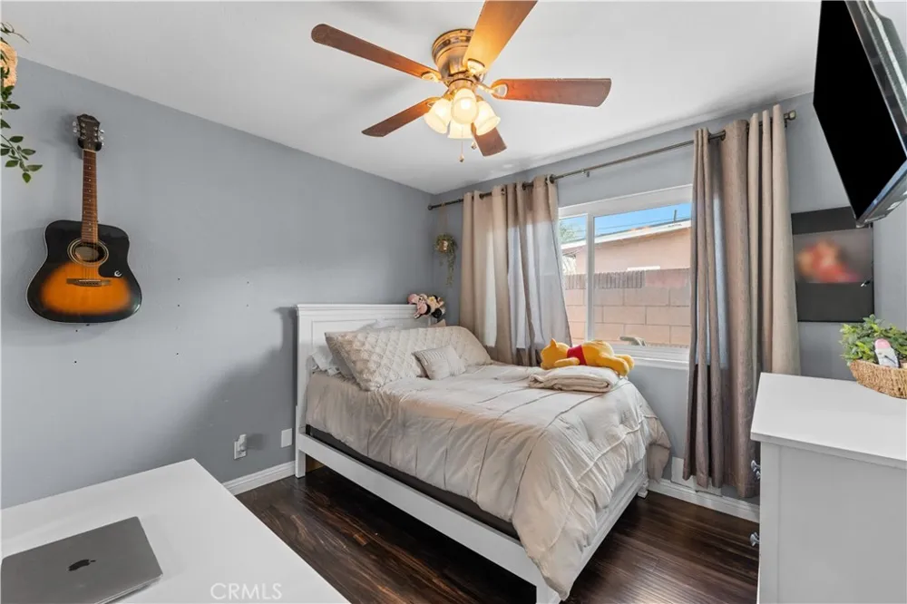 11019 Bluejay Santa Fe Springs, CA 90670